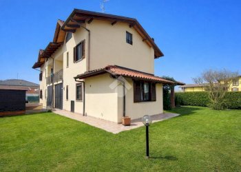 Villa a Schiera Via Monviso, Lozzolo - foto 23