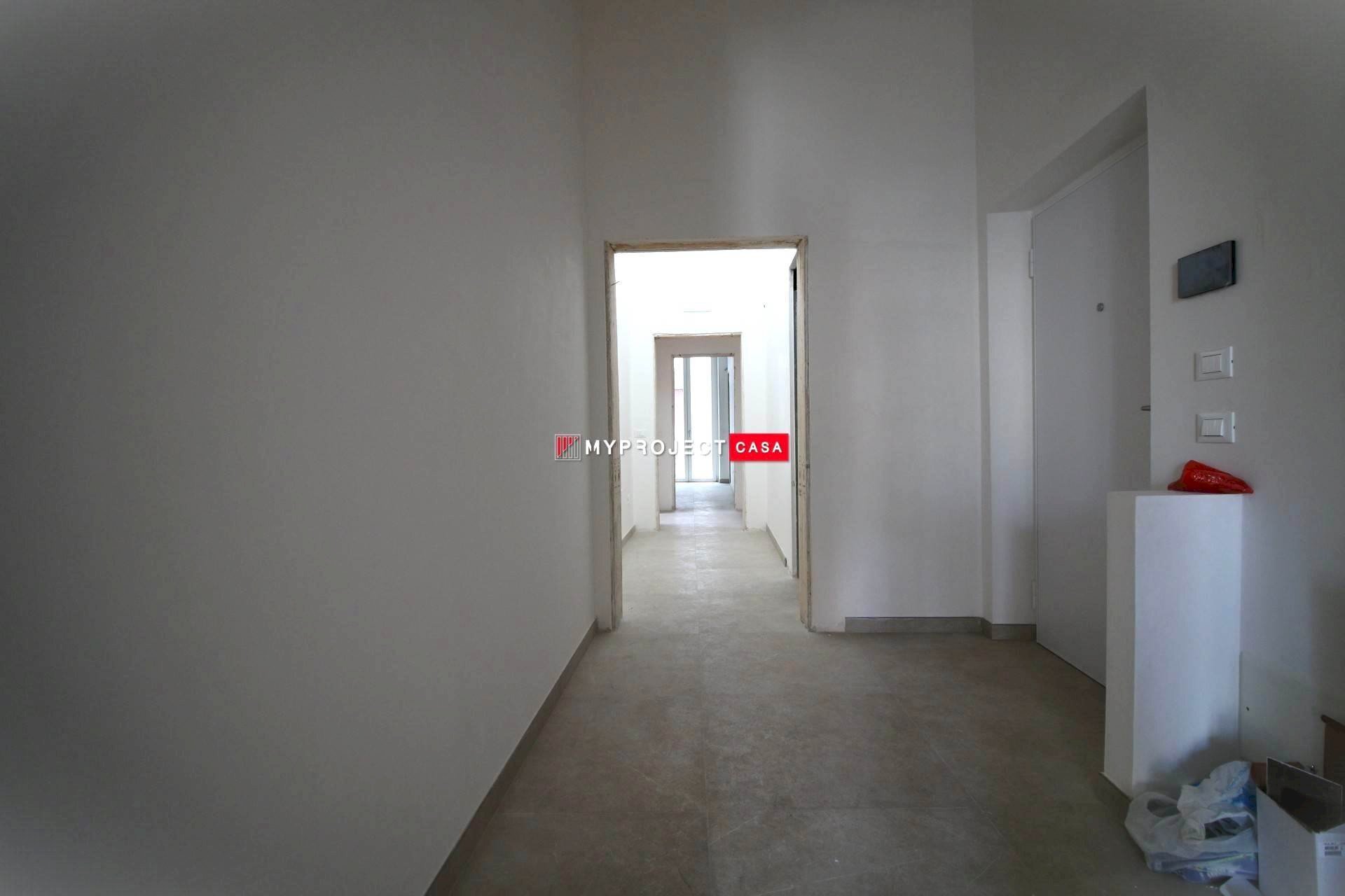 Three-room apartment Via Dei Mille, Martina Franca - photo 2