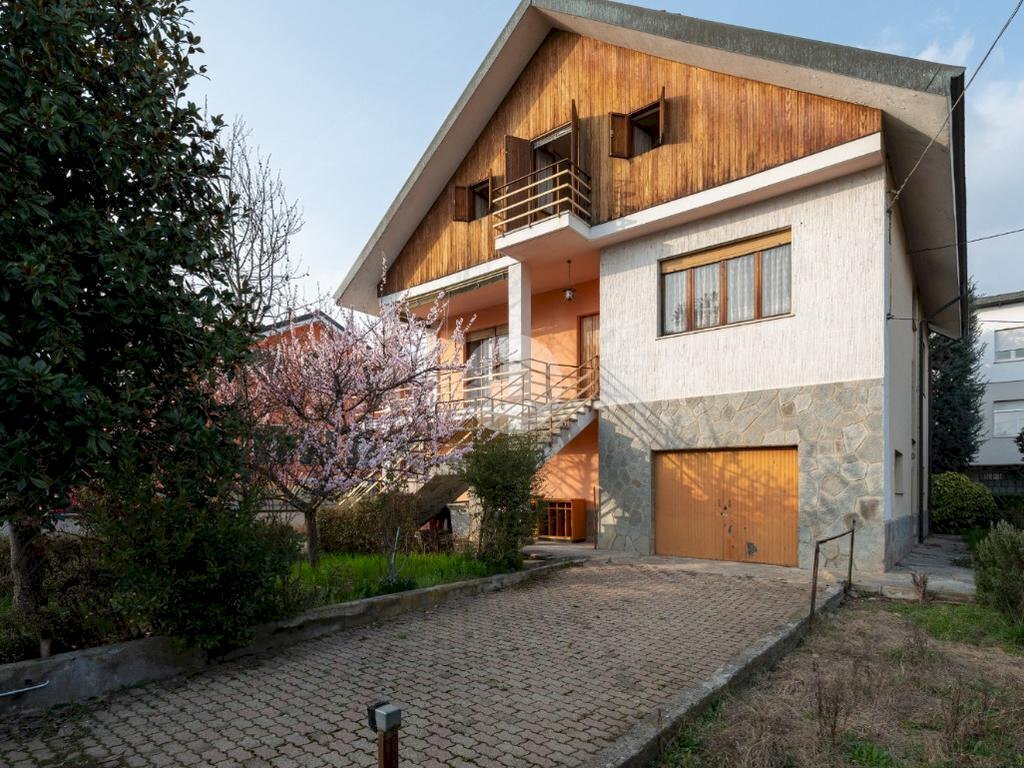 Villa Via Don P. Bertolino, Beinasco - photo 1