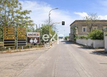 Capannone Andria - foto 1