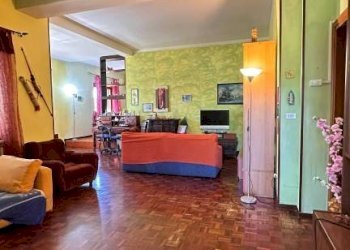 Four-room apartment Medesano - photo 5