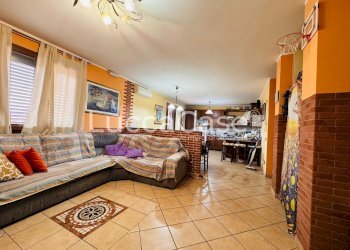 Apartment Porcari - photo 7