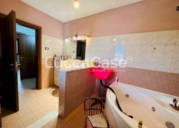 Apartment Porcari - photo 17