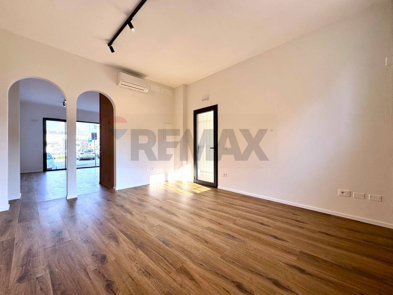 Office Piazza Guglielmo Oberdan, 4 
 Savignano sul Rubicone, Savignano sul Rubicone - photo 1