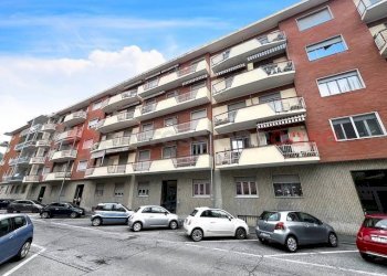 Box via Città di Gap, 37, Pinerolo - foto 1