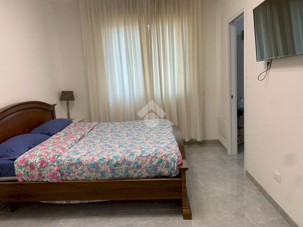 Four-room apartment Viale G. Leopardi, Riccione - photo 3