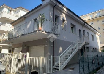 Four-room apartment Viale G. Leopardi, Riccione - photo 17