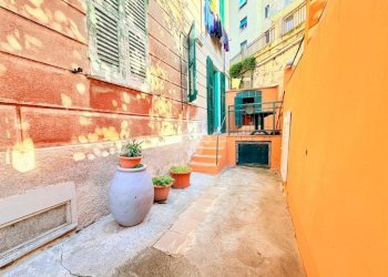 Quadrilocale Salita Campasso di S. Nicola, Genova (zona Borzoli) - foto 2