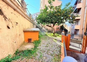 Quadrilocale Salita Campasso di S. Nicola, Genova (zona Borzoli) - foto 16
