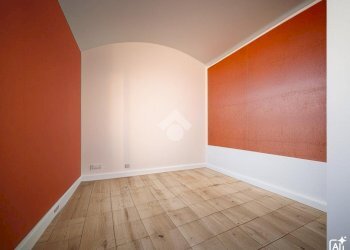 One-room apartment Via Sigismondo Gerdil, Torino (neighborhood Valdocco) - photo 9