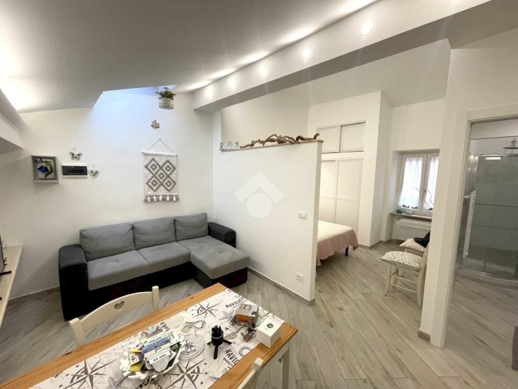 Bilocale Piazzetta dell' olmo, Imperia - foto 2