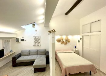 Bilocale Piazzetta dell' olmo, Imperia - foto 7