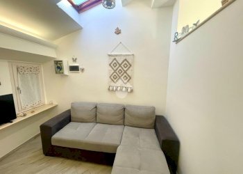 Two-room apartment Piazzetta dell' olmo, Imperia - photo 10