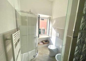 Two-room apartment Piazzetta dell' olmo, Imperia - photo 19