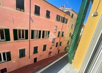 Two-room apartment Piazzetta dell' olmo, Imperia - photo 23