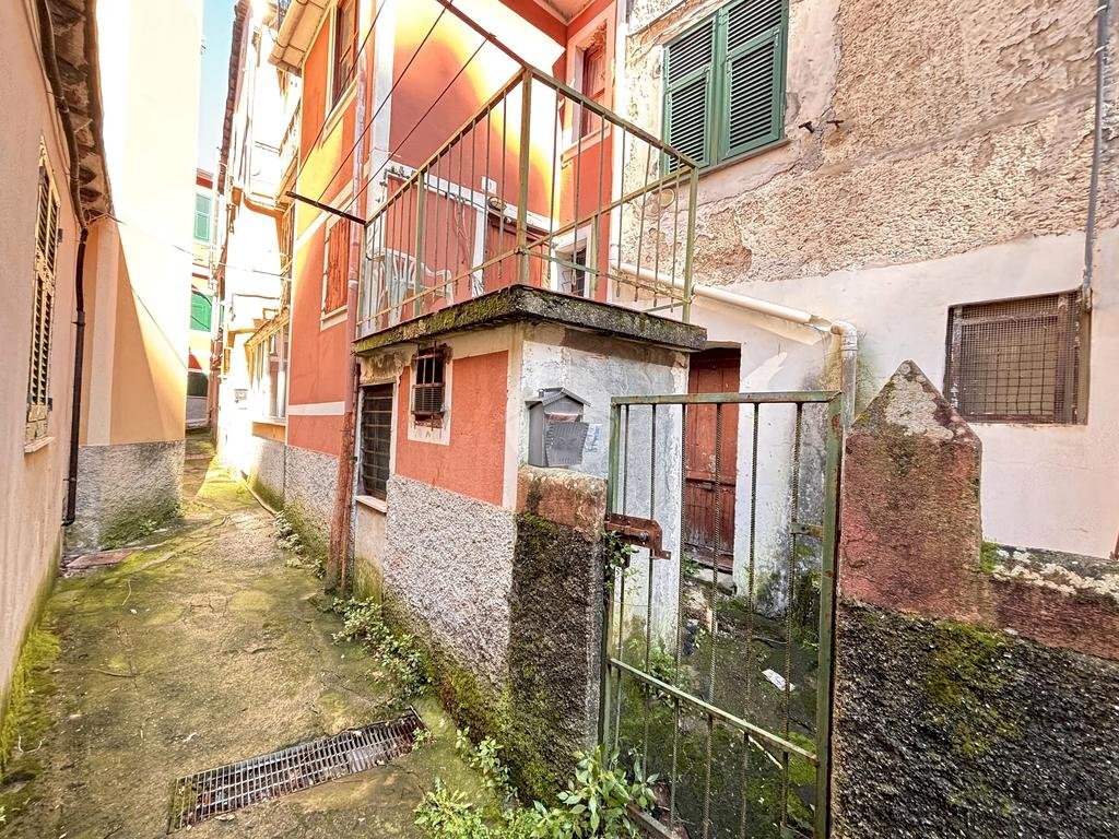 Casa semi indipendente Salita Enrico Lagorio, Genova (zona San Desiderio) - foto 3