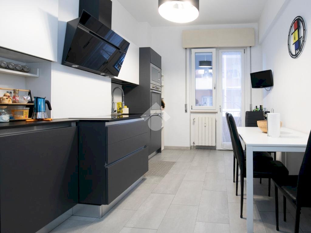 Quadrilocale Via Bobbio, Genova (zona Marassi) - foto 1