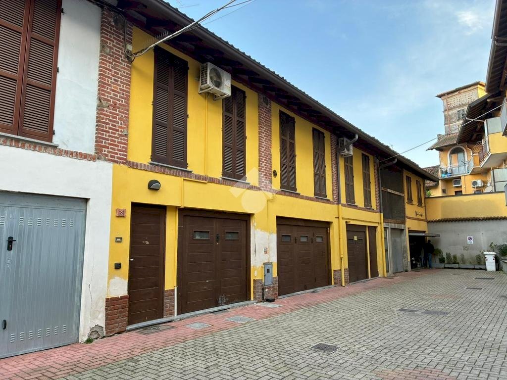 Three-room apartment Via della Madonna, Corbetta - photo 1