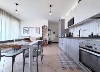 Two-room apartment Piazza Sandro Pertini, Santo Stefano Ticino - photo 3