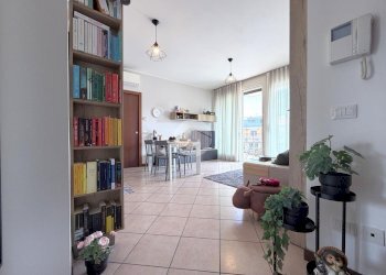 Two-room apartment Piazza Sandro Pertini, Santo Stefano Ticino - photo 4