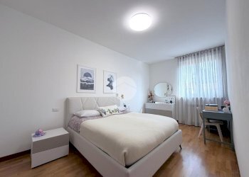 Two-room apartment Piazza Sandro Pertini, Santo Stefano Ticino - photo 9