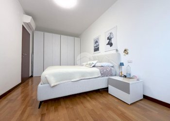 Two-room apartment Piazza Sandro Pertini, Santo Stefano Ticino - photo 11