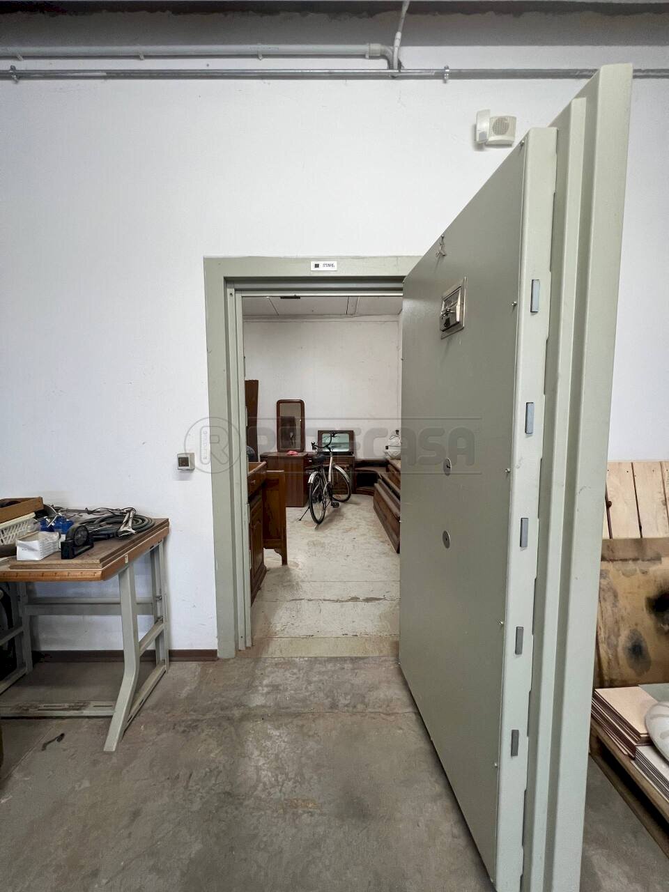 Locale Commerciale Via del Progresso, Barbarano Mossano - foto 2