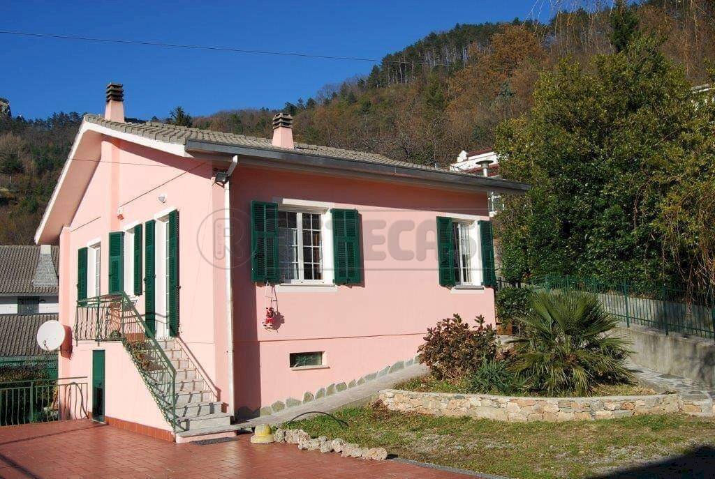 PHOTO-2026-03-12-15-18-46(4).jpg - Villa a Schiera Via Canova 9, Magliolo - foto 2