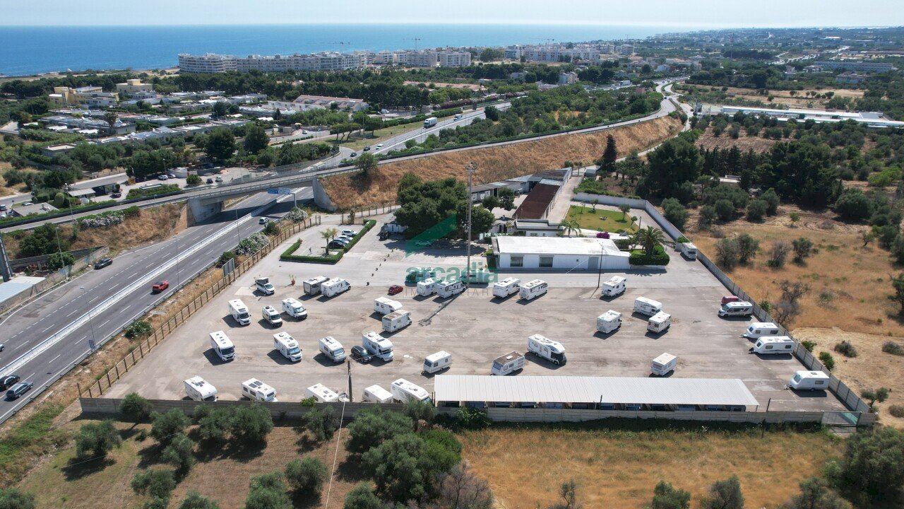 viste - Locale Commerciale Via Giovanni Gentile 79bis, Bari - foto 1