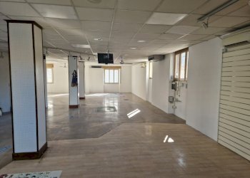 dettagli - Locale Commerciale Via Campo di Marte 3, Perugia - foto 7