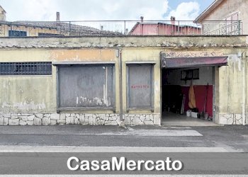 5.jpg - Locale Commerciale Via Monte Pennolo, Rocca di Papa - foto 2