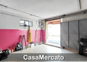 16.jpg - Locale Commerciale Via Monte Pennolo, Rocca di Papa - foto 8