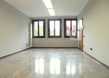 P1030315.JPG - Office via Pola, Torri di Quartesolo - photo 1