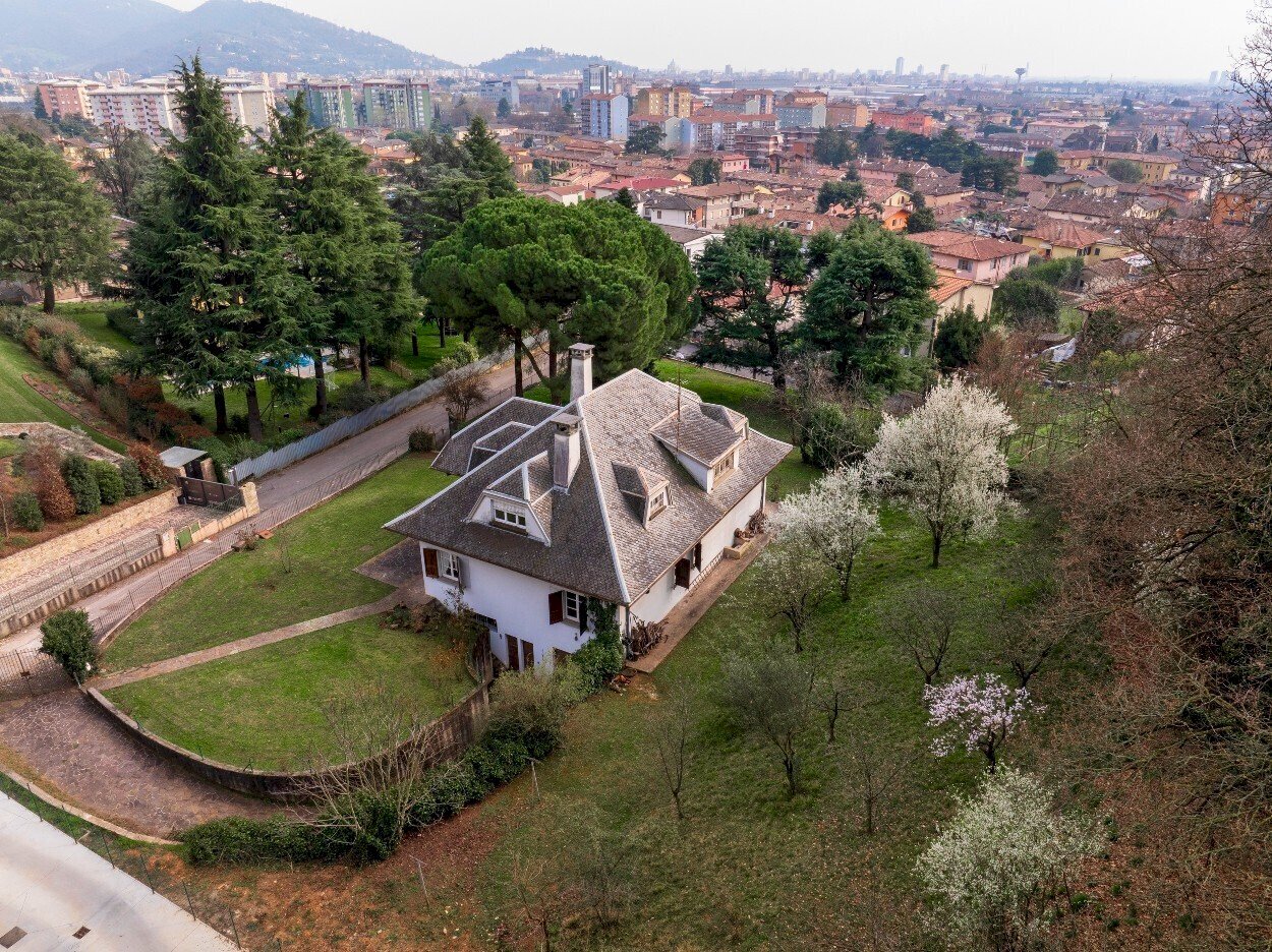 VISTA VILLA CON GIARDINO - Villa Via Gardoncini 12, Brescia - foto 3