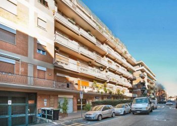 WhatsApp Image 2025-12-19 at 17.59.49.jpeg - Office via san francesco d'assisi 82, Ciampino - photo 1