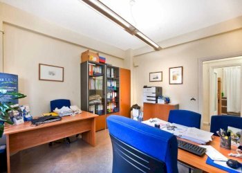 WhatsApp Image 2025-12-19 at 17.59.54 (1).jpeg - Office via san francesco d'assisi 82, Ciampino - photo 8