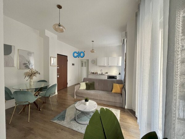 1.jpg - Three-room apartment Bologna (neighborhood Centro Storico) - photo 1