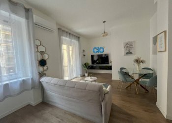 2.jpg - Three-room apartment Bologna (neighborhood Centro Storico) - photo 2