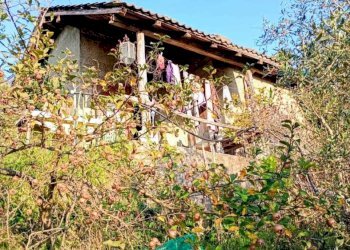 e8cab2f3-5b17-4588-aa11-3f8c655634a2.jpg - Casa indipendente Vezzano Ligure - foto 1