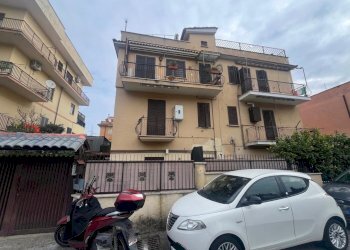 Palazzo - Quadrilocale Via Melegnano, Roma - foto 1