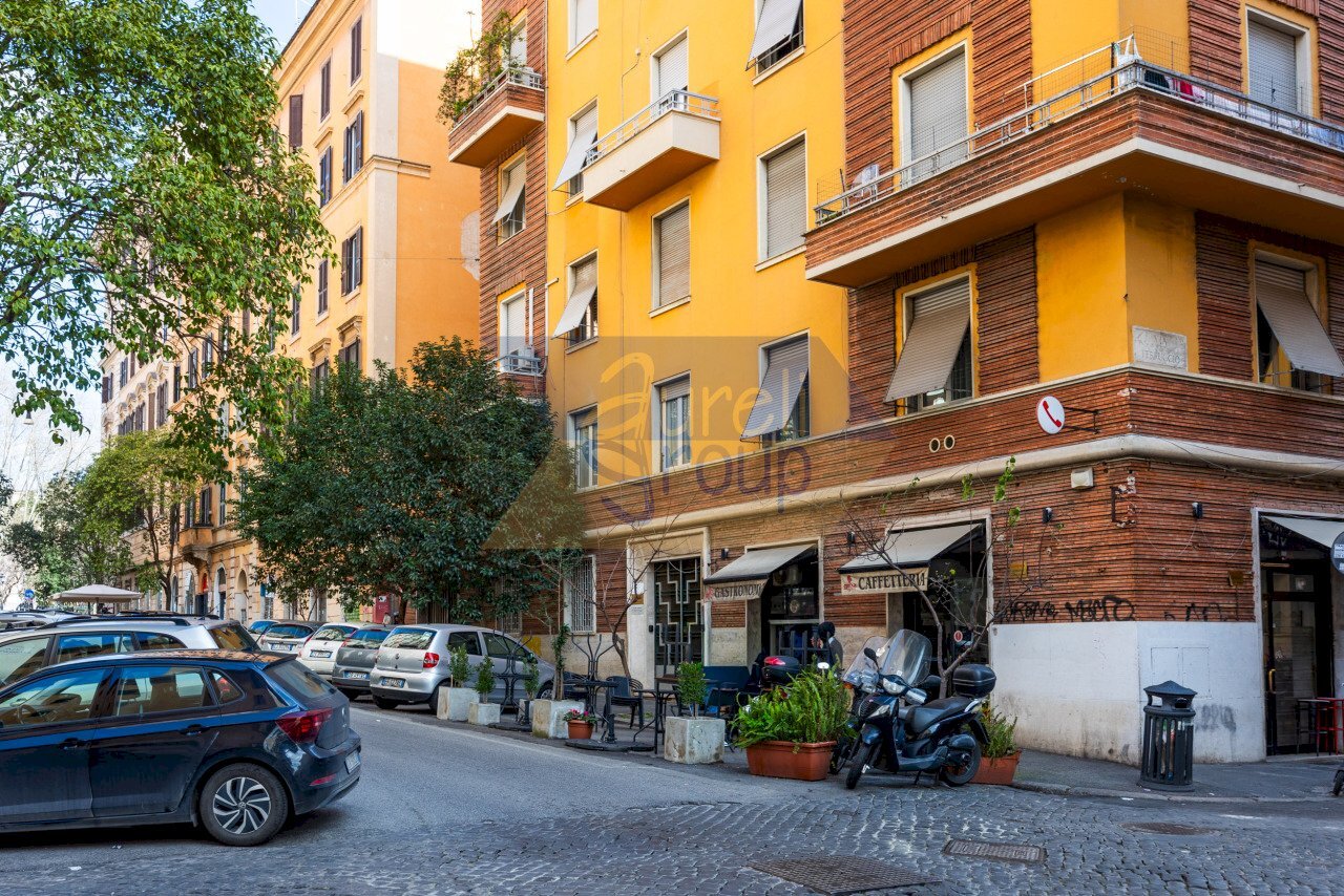 Esterno palazzo - Trilocale Via Machiavelli 47, Roma - foto 3