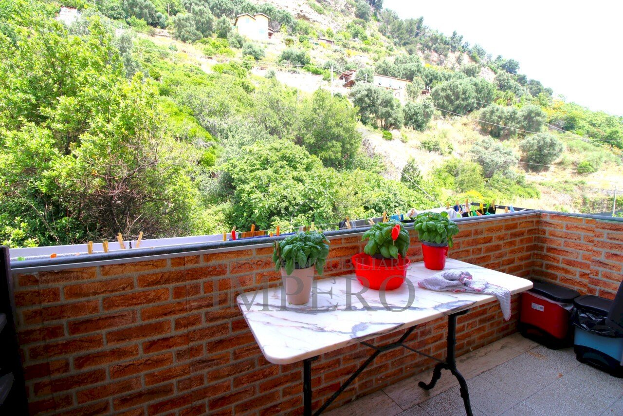 balcone - Trilocale Via Tenda 46, Ventimiglia - foto 1