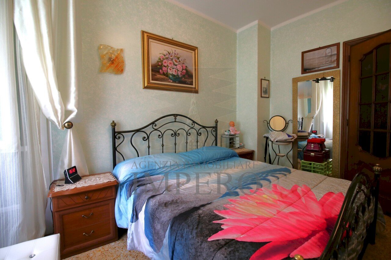 camera da letto - Trilocale Via Tenda 46, Ventimiglia - foto 3