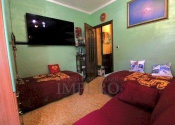 camera da letto - Trilocale Via Tenda 46, Ventimiglia - foto 19