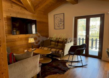 VENDITA COURMAYEUR - SOGGIORNO CON ZONA PRANZO - Mansarda Courmayeur - foto 2