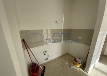 IMG_5404.JPG - Appartamento Via Nino Bixio, Riva Ligure - foto 2