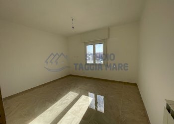 IMG_5395.JPG - Appartamento Via Nino Bixio, Riva Ligure - foto 3