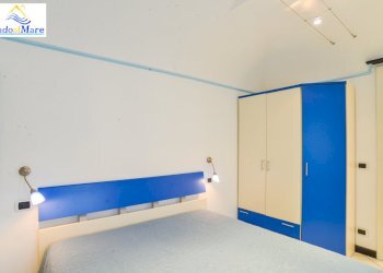 Porto Vado-20.jpg - Three-room apartment Via Aurelia 414, Vado Ligure - photo 8