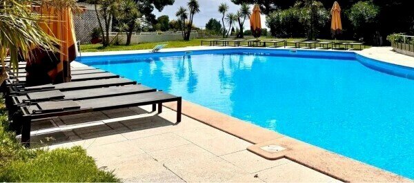 piscina.jpg - Bilocale Via Aurelia 48, Andora - foto 3