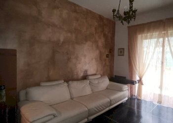 IMG20260311120233.jpg - Appartamento Via Venezia 10, Genova (zona San Teodoro) - foto 2